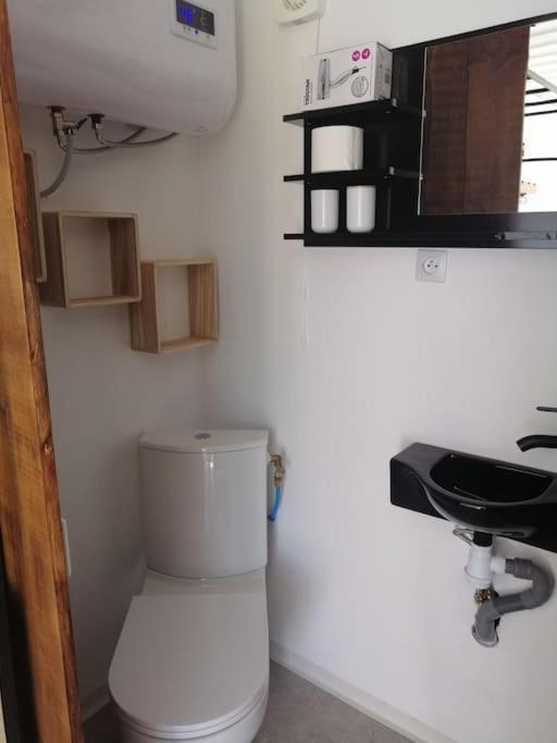 Conteneur Avec Prive Face Aux Vignes Apartment
