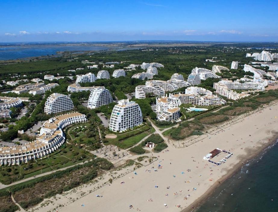 Conteneur Avec Prive Face Aux Vignes Massillargues-Attuech